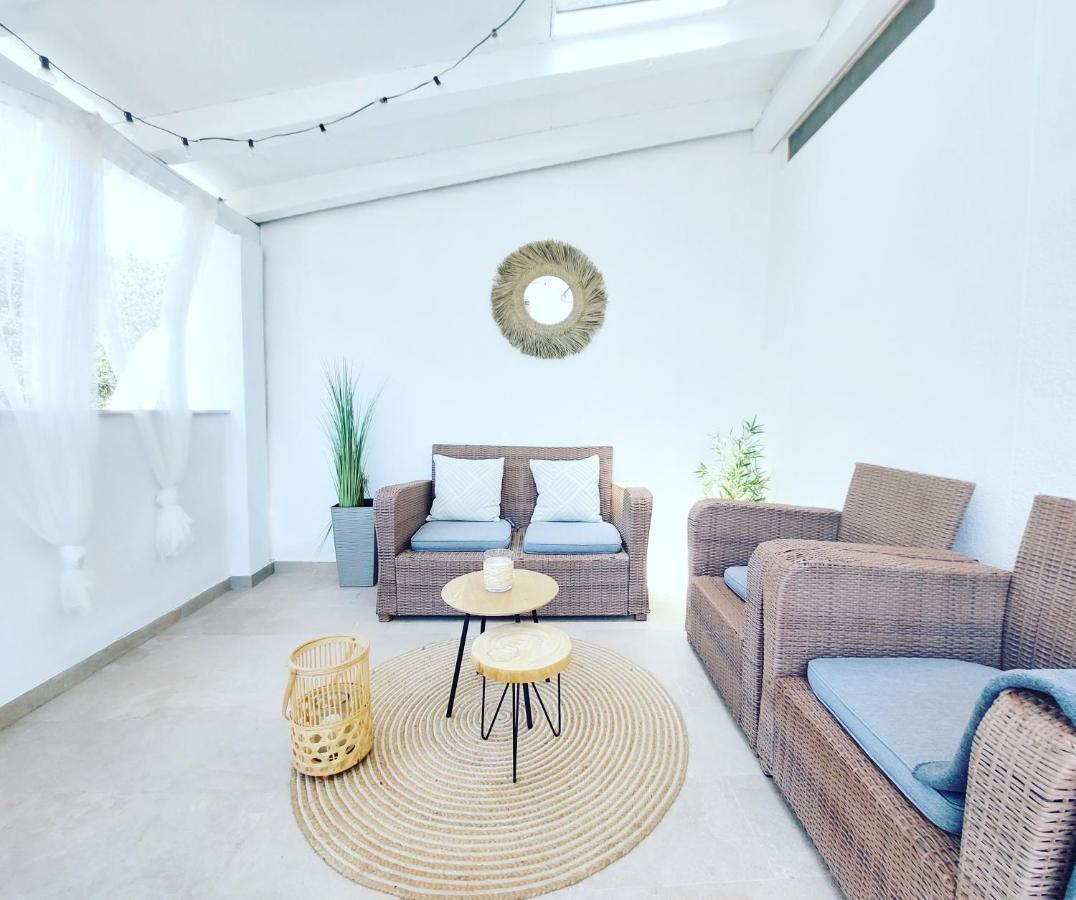 Luxury Skalinada Near Beaches, - Dalmatia Apartment